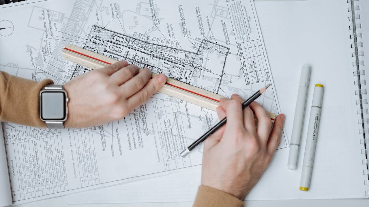 The Role of Technology in Construction Law: From BIM to Smart Contracts